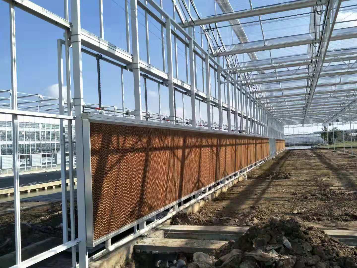 关注温室大棚湿帘使用中易忽视的小技巧 建筑节能材料销售与安装