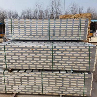 河北奥宏钢包木生产厂家 重合同守信誉，专注建筑节能材料销售与安装